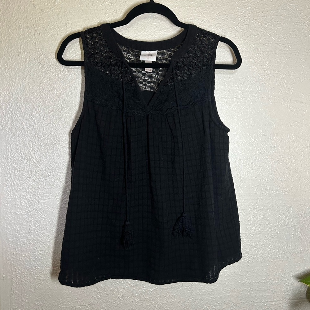 Knox Rose Black Crochet Yoke Tassel V-Neck Camisole